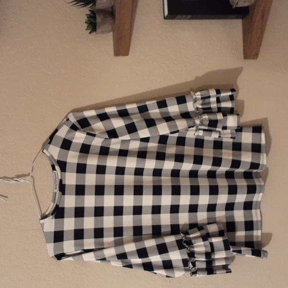 Klassy Girl Tops - ♤Klassy Girl || Checked bell sleeve top